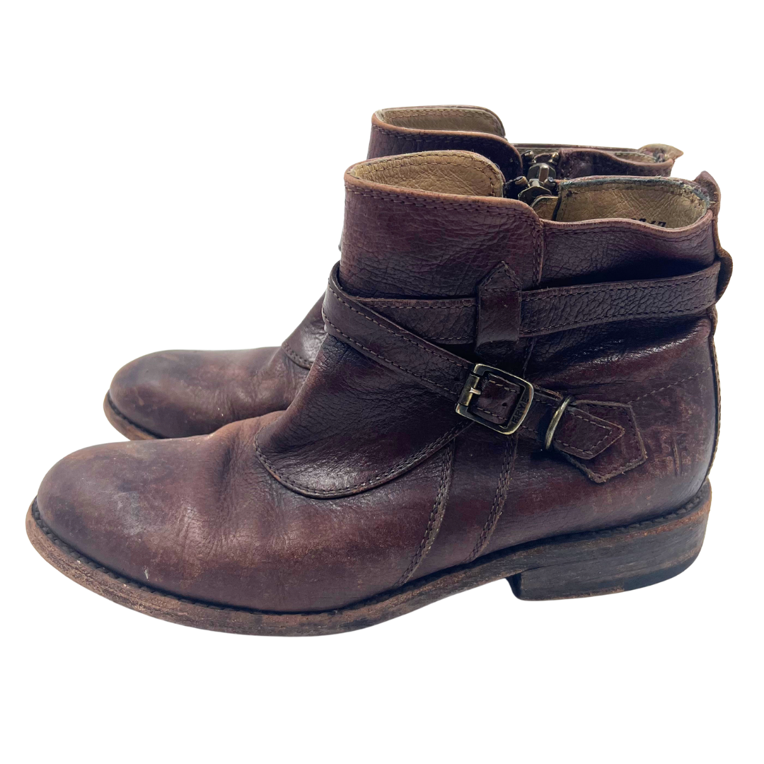 Frye 7 Brown Leather Booties
