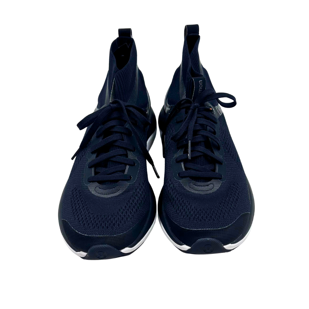 Lululemon 9 Black Canvas Sneakers