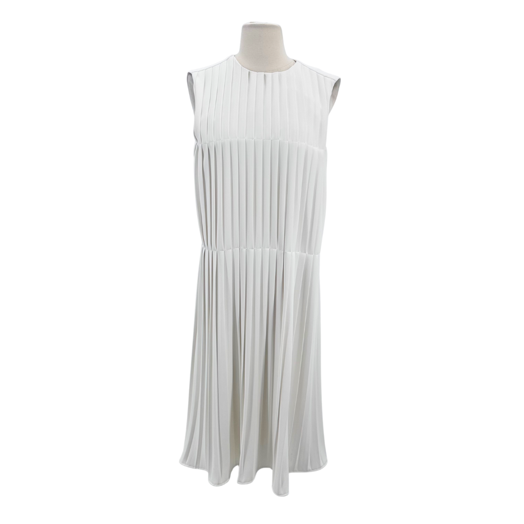 Chic White Dress