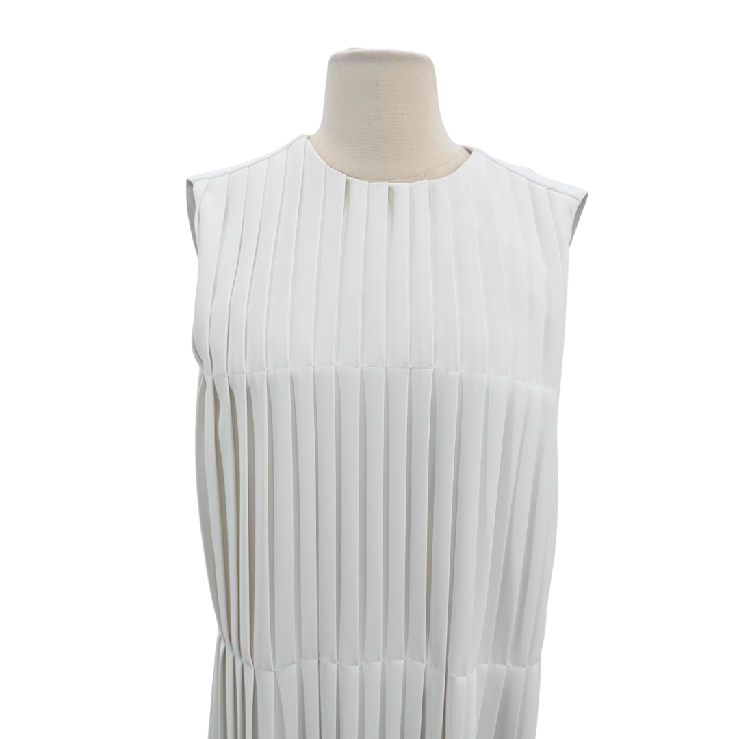 Chic White Dress