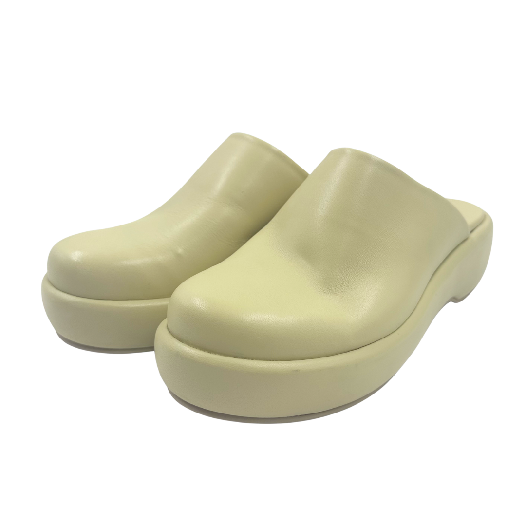 Everlane 8.5 Yellow Clogs