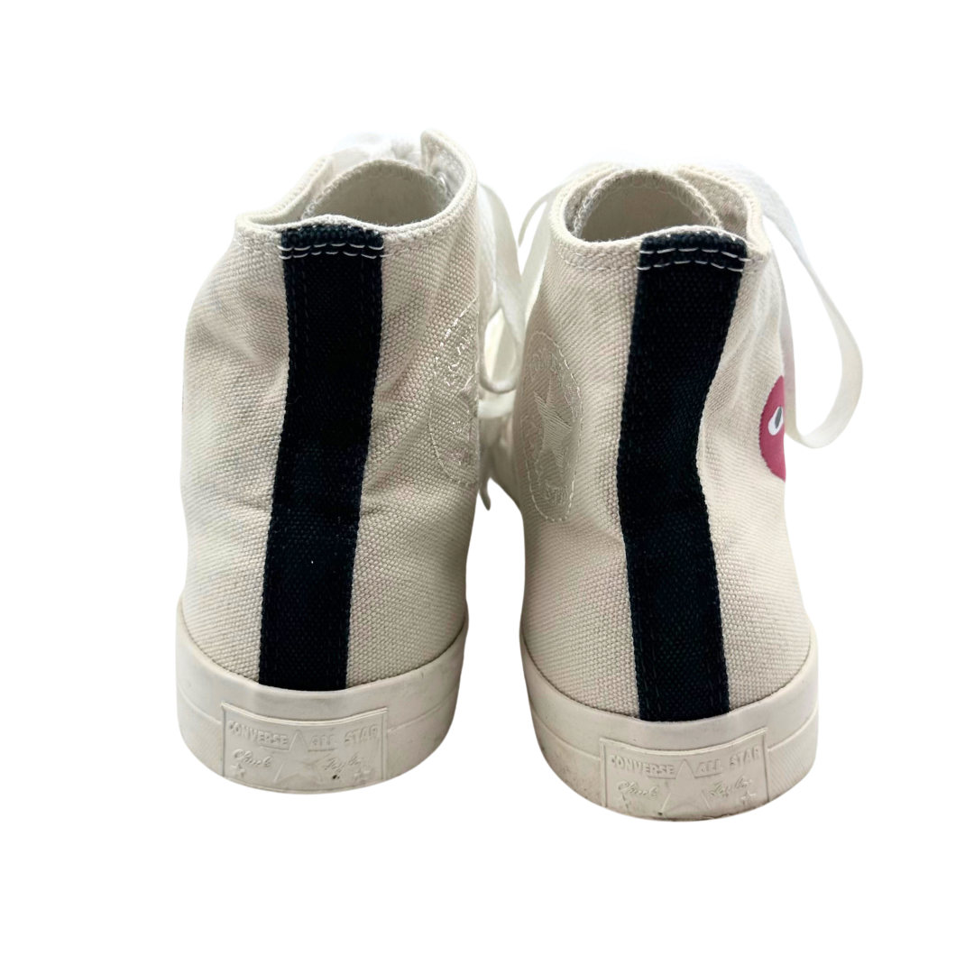 Converse 10 Cream Sneakers