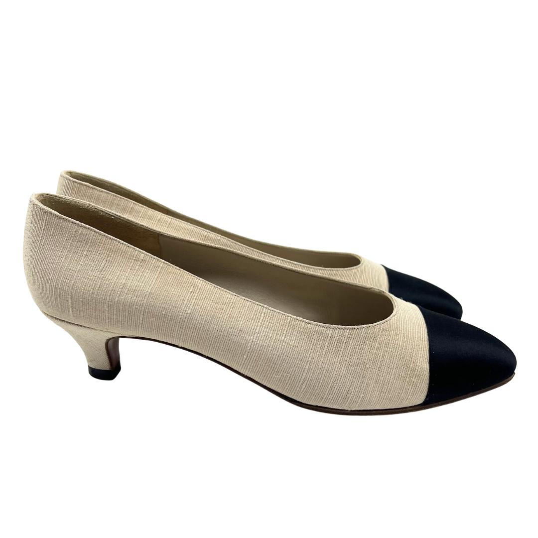 Chanel 8.5 Beige/Black canvas/silk Pumps