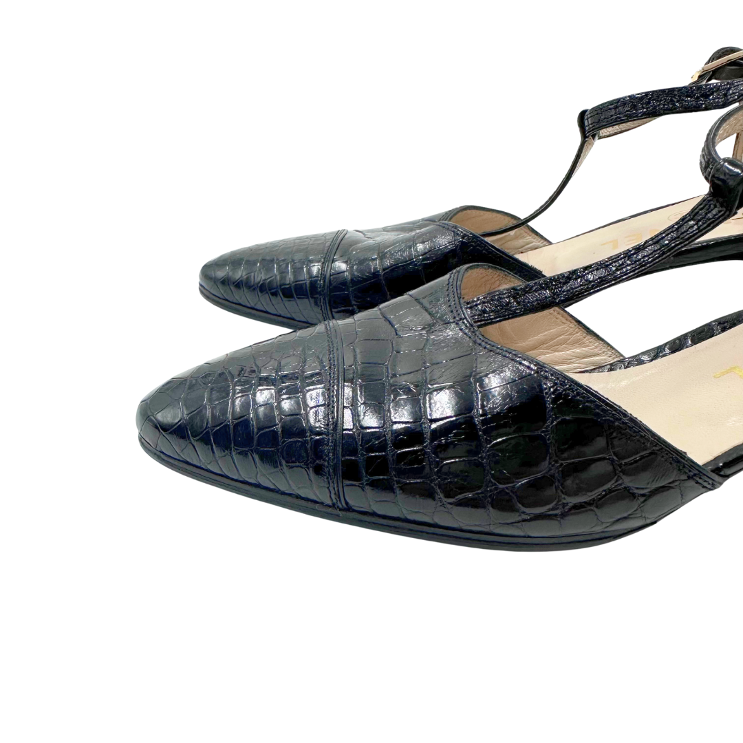 Chanel 7.5 38 Black Leather Heels