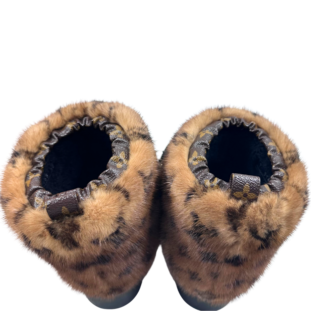 Louis Vuitton 37 Black/Brown mink fur/suede/coated canvas Boots