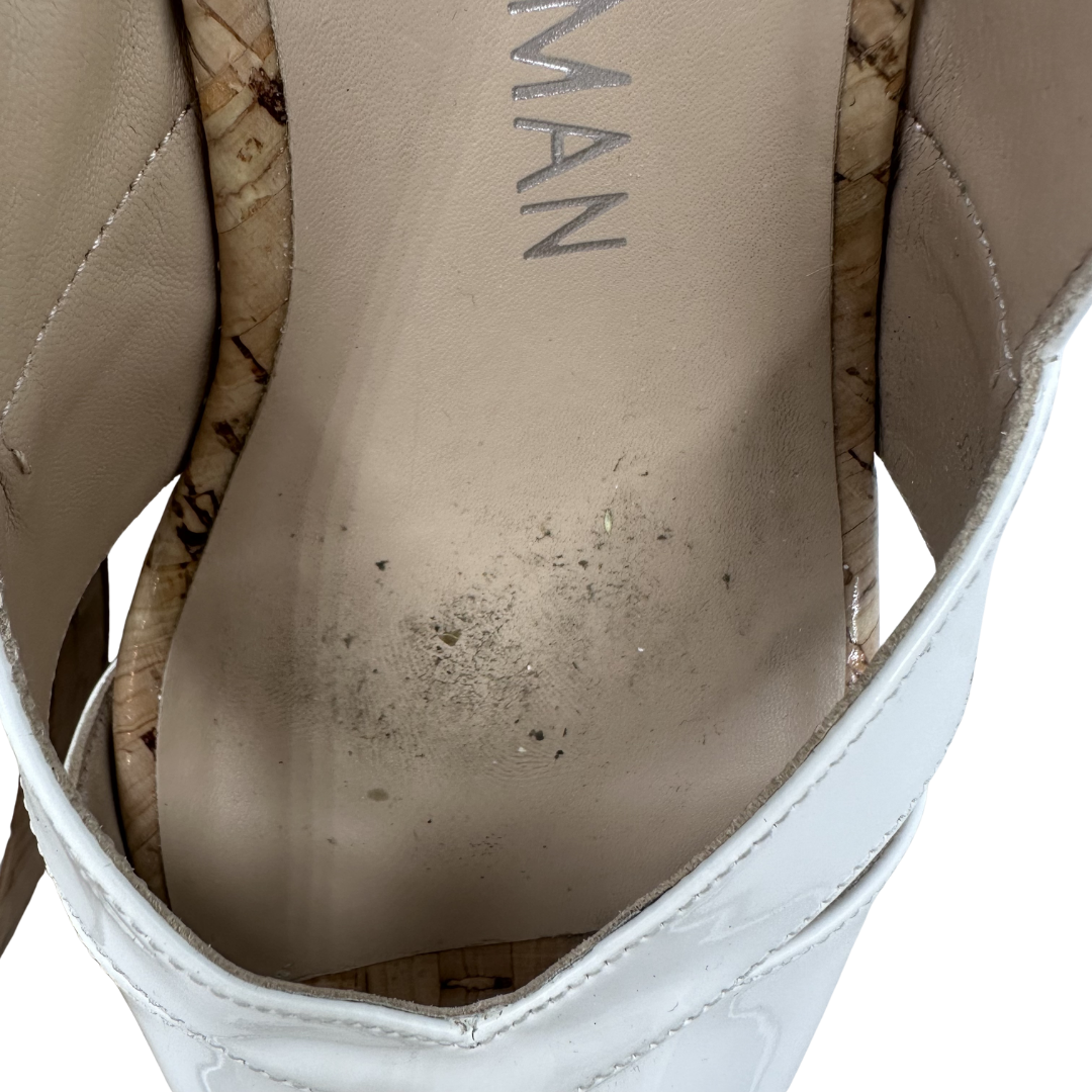 Stuart Weitzman 8 Cream Sandals