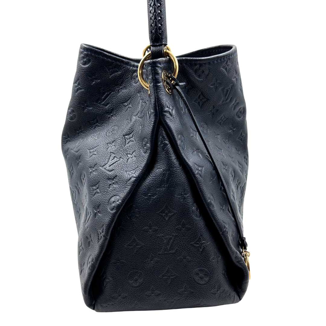 Louis Vuitton Artsy MM Hobo