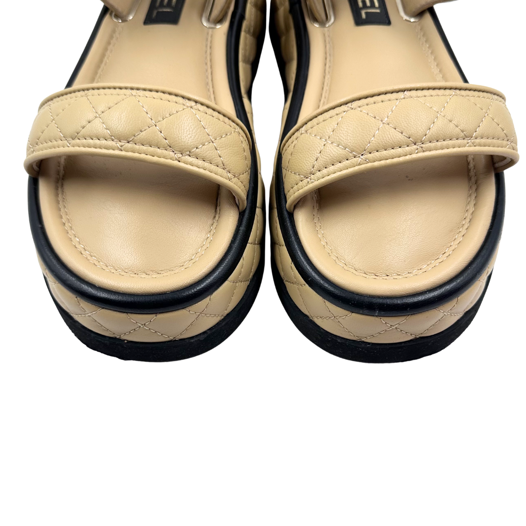Chanel 6.5/7 37.5 Tan/Black Lambskin Sandals