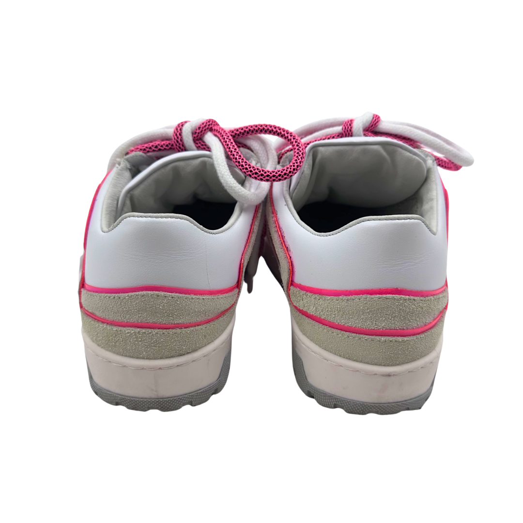 P448 37 White Sneakers