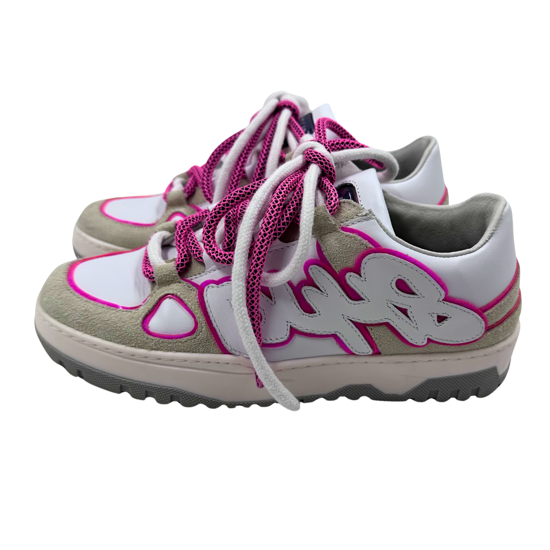 P448 37 White Sneakers