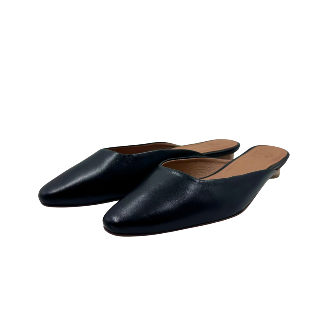 LoQ 37 Black Carmen Mules