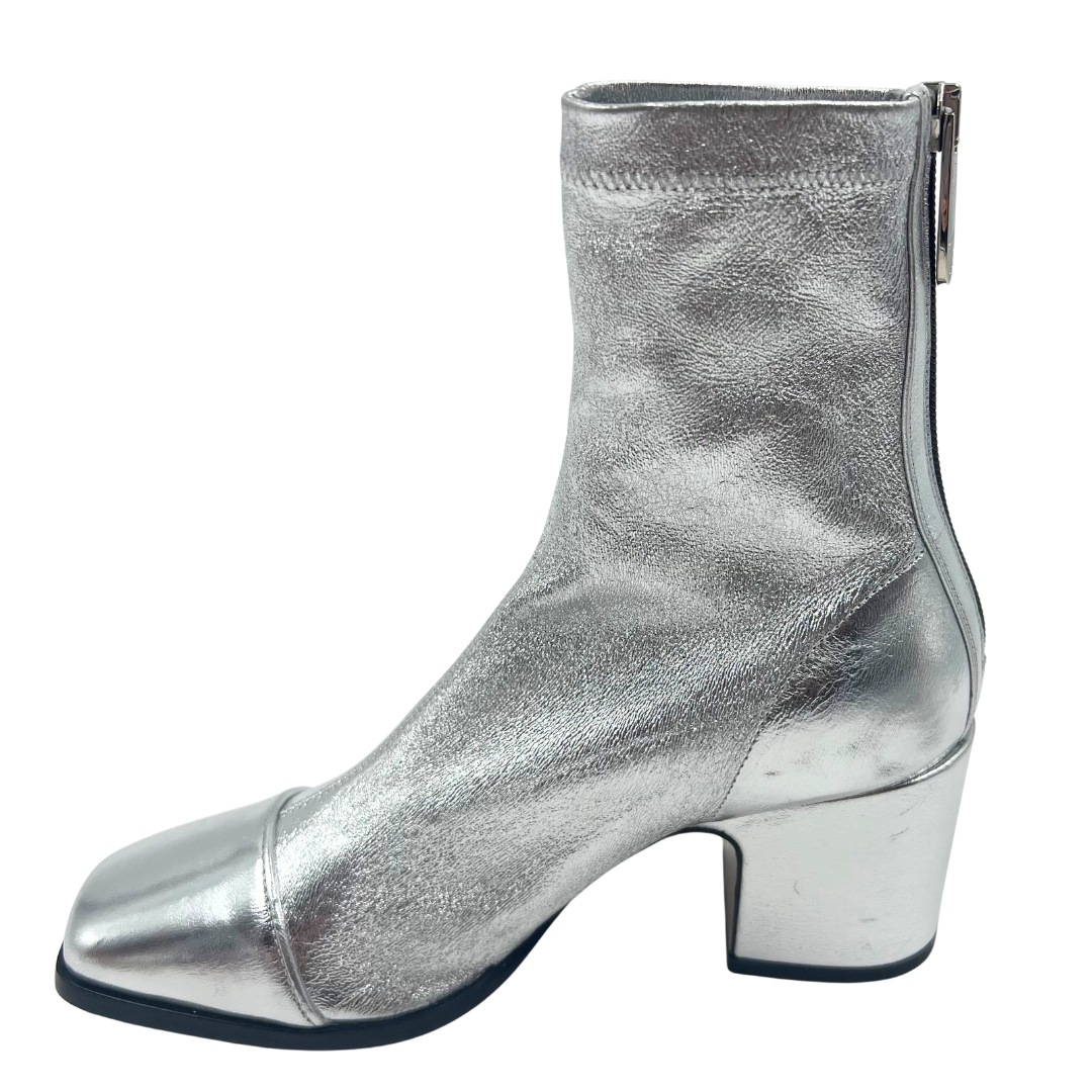 Nomasei 37 Silver Booties