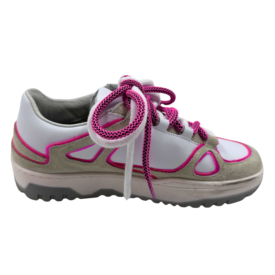 P448 37 White Sneakers