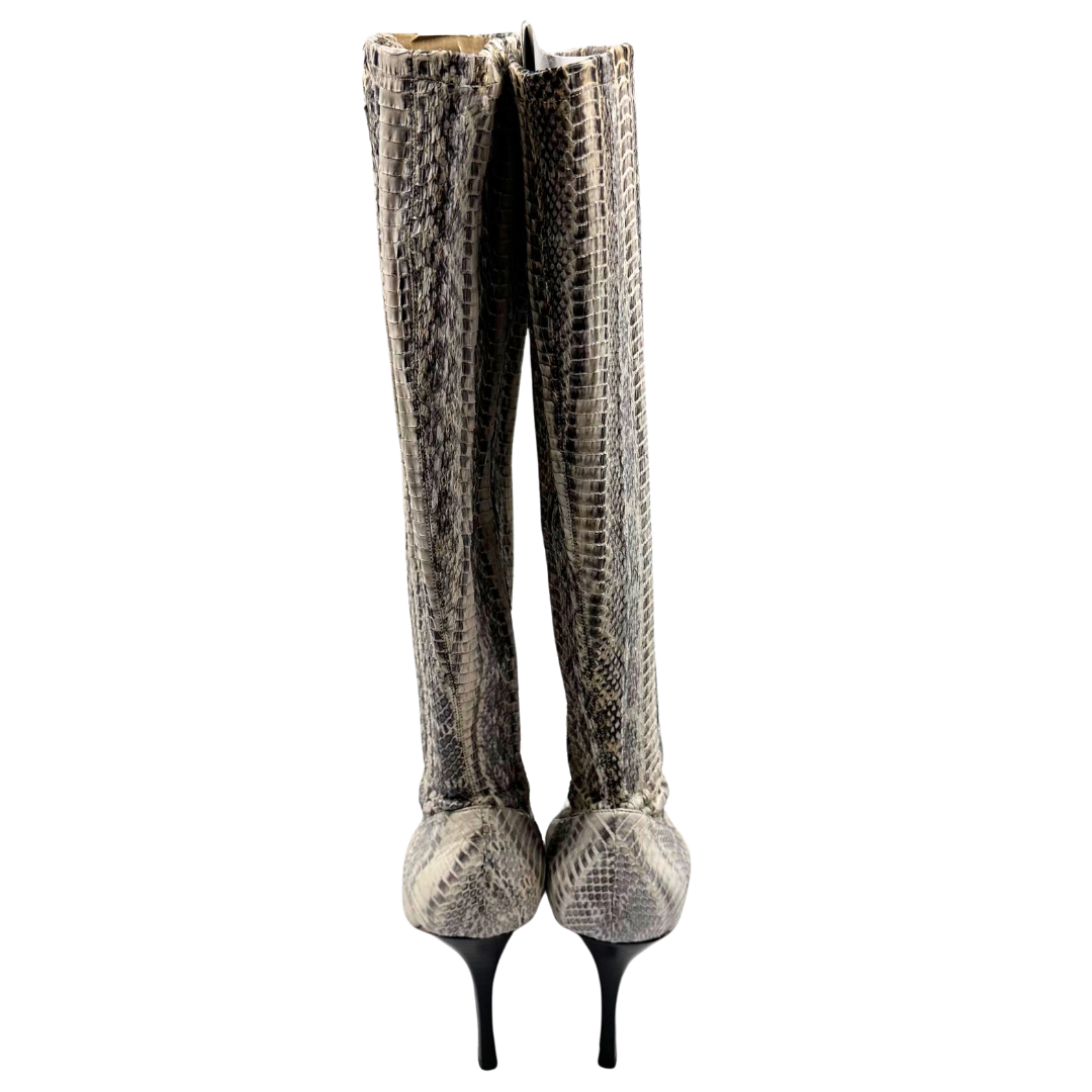 Manolo Blahnik 39.5 Cream Boots