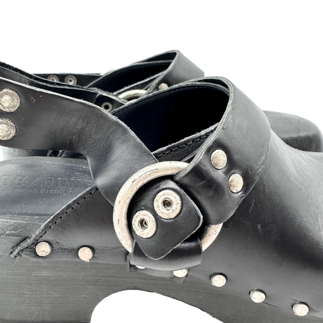 RE/DONE 39 Black Clogs