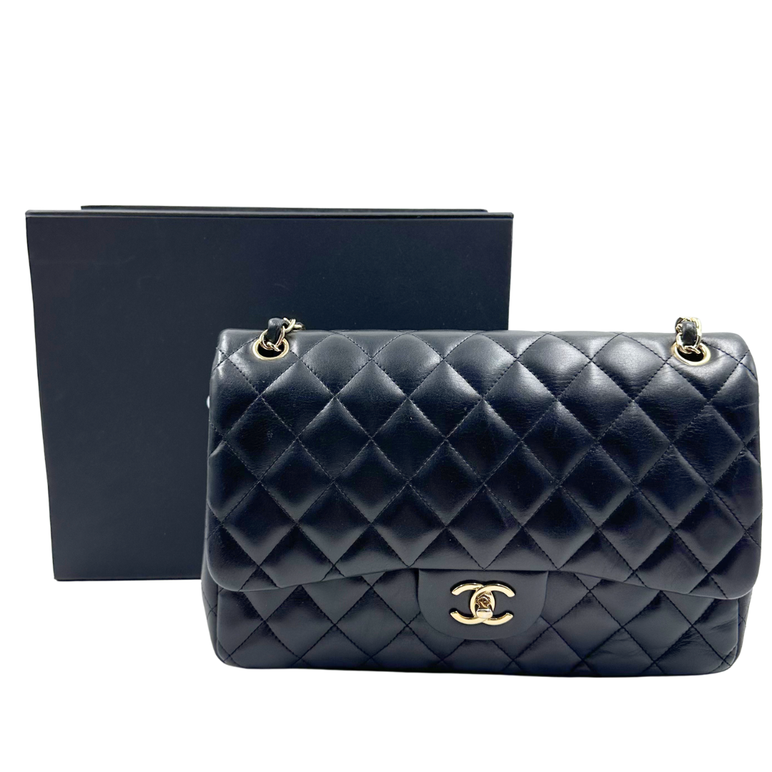 Chanel Classic Double Flap Jumbo Shoulder bag