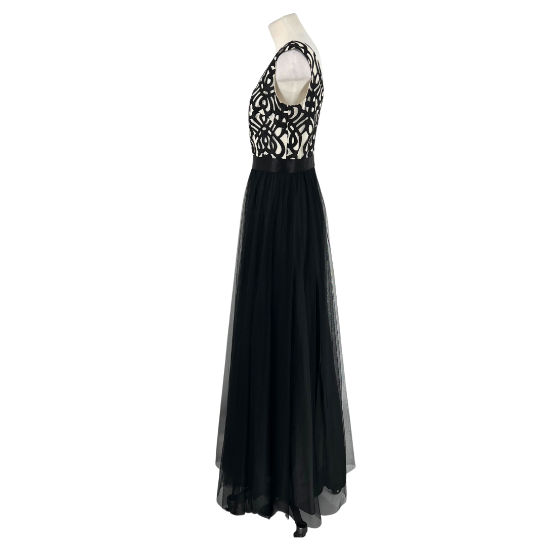 Aidan Mattox Black White Gown/Evening Wear