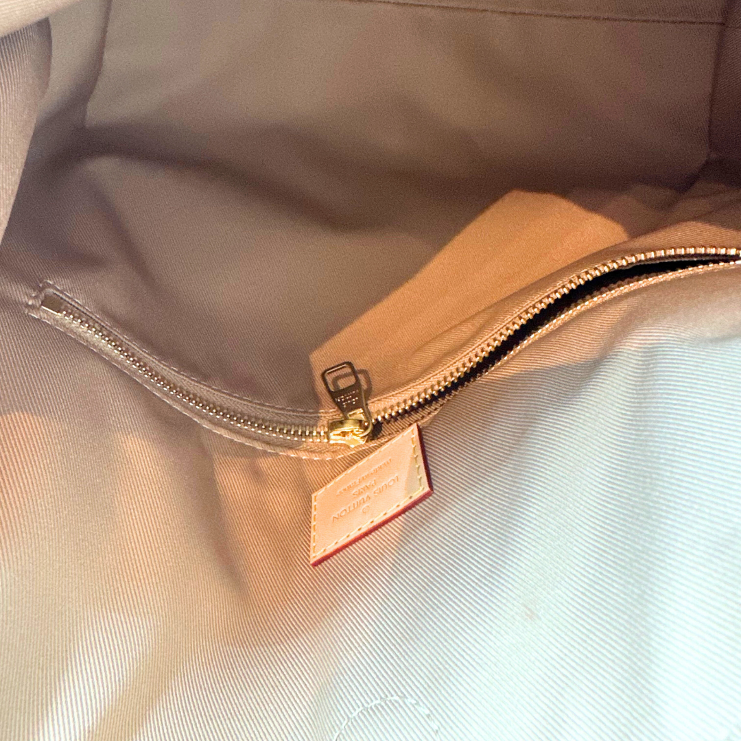 Louis Vuitton Graceful PM Shoulder bag – Chic Consignment LLC