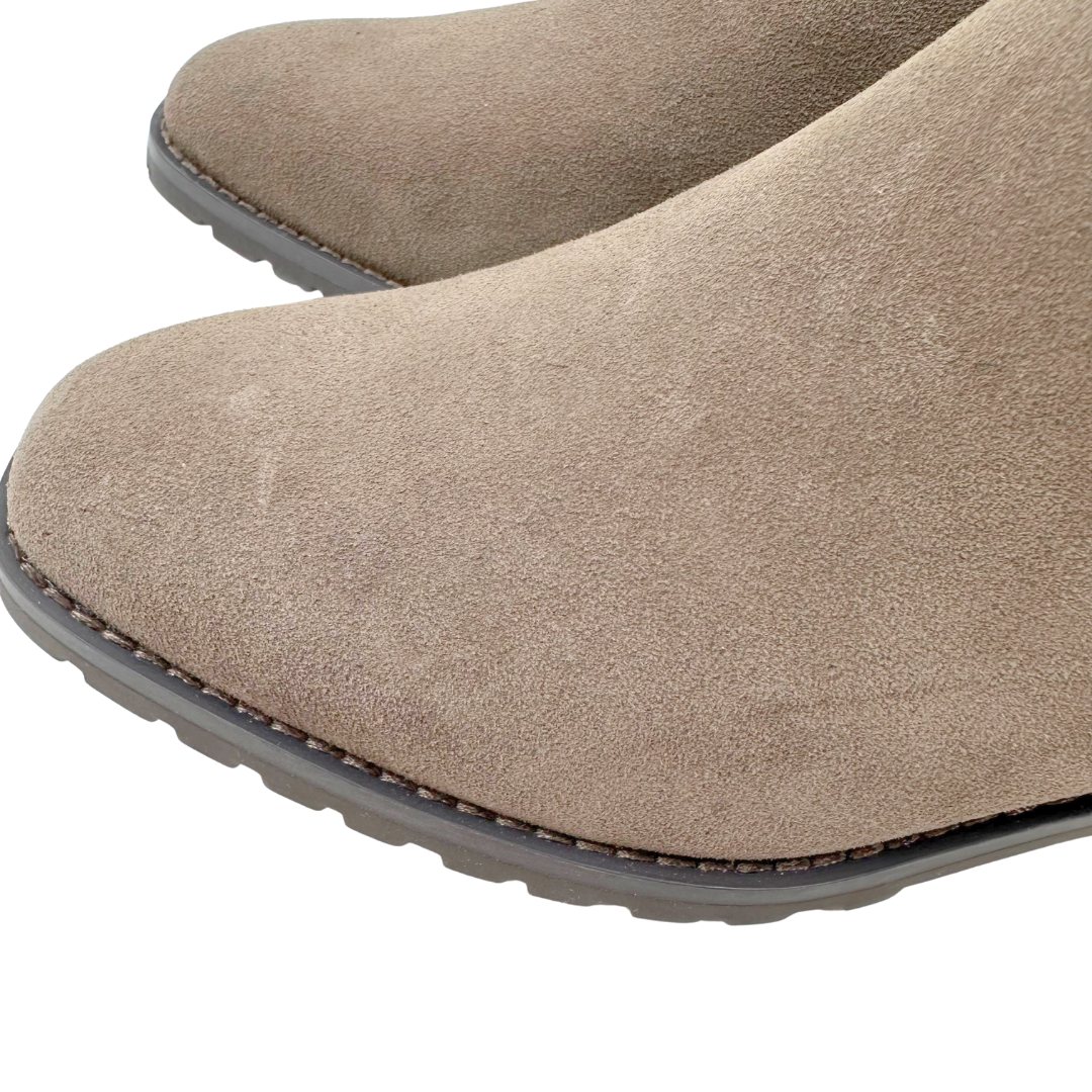 Blondo 7.5 Grey Suede Boots