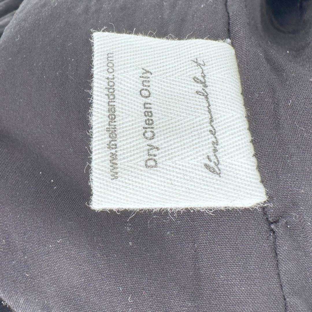 Line + Dot Size M Black Pants