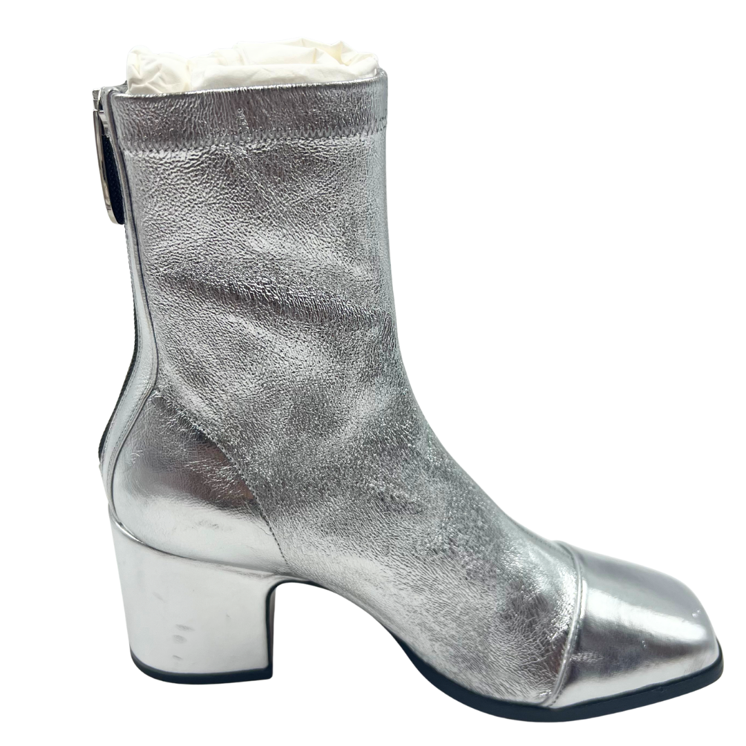 Nomasei 37 Silver Booties
