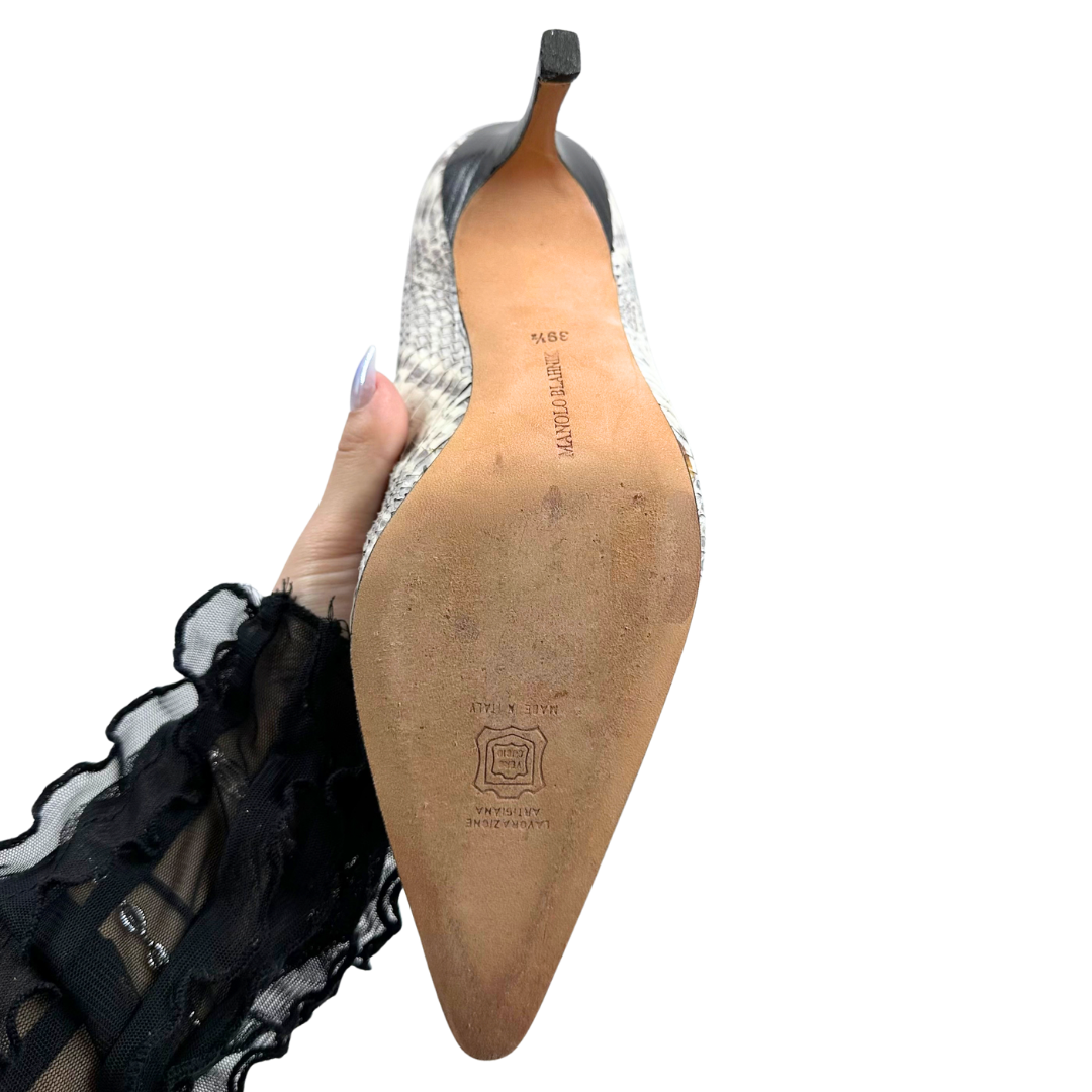 Manolo Blahnik 39.5 Cream Boots