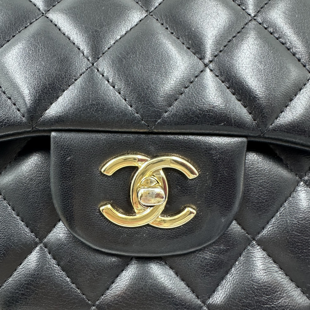 Chanel Classic Double Flap Jumbo Shoulder bag
