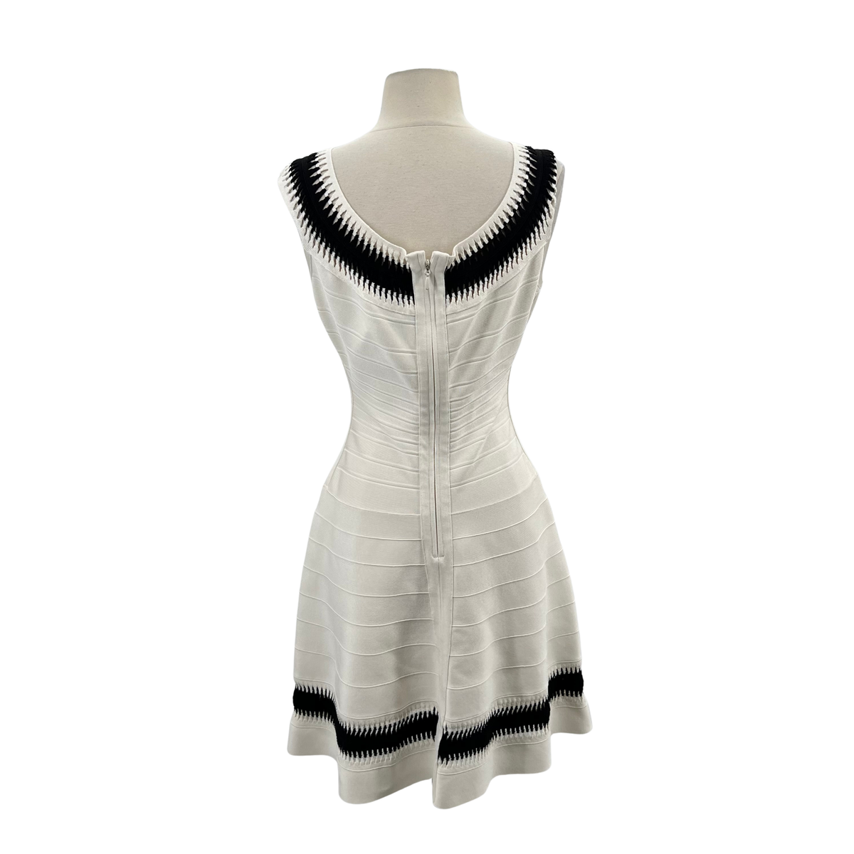 Herve Leger Size L Cream Dress – Chic Consignment LLC