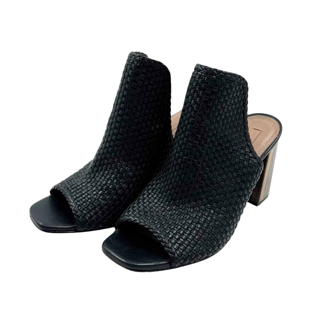 BCBGMaxazria 8 Black Leather Heels