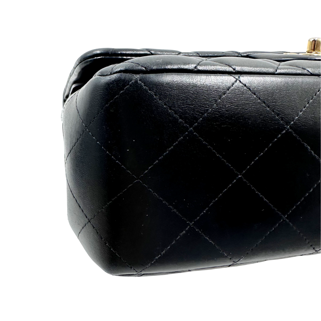 Chanel Classic Double Flap Jumbo Shoulder bag