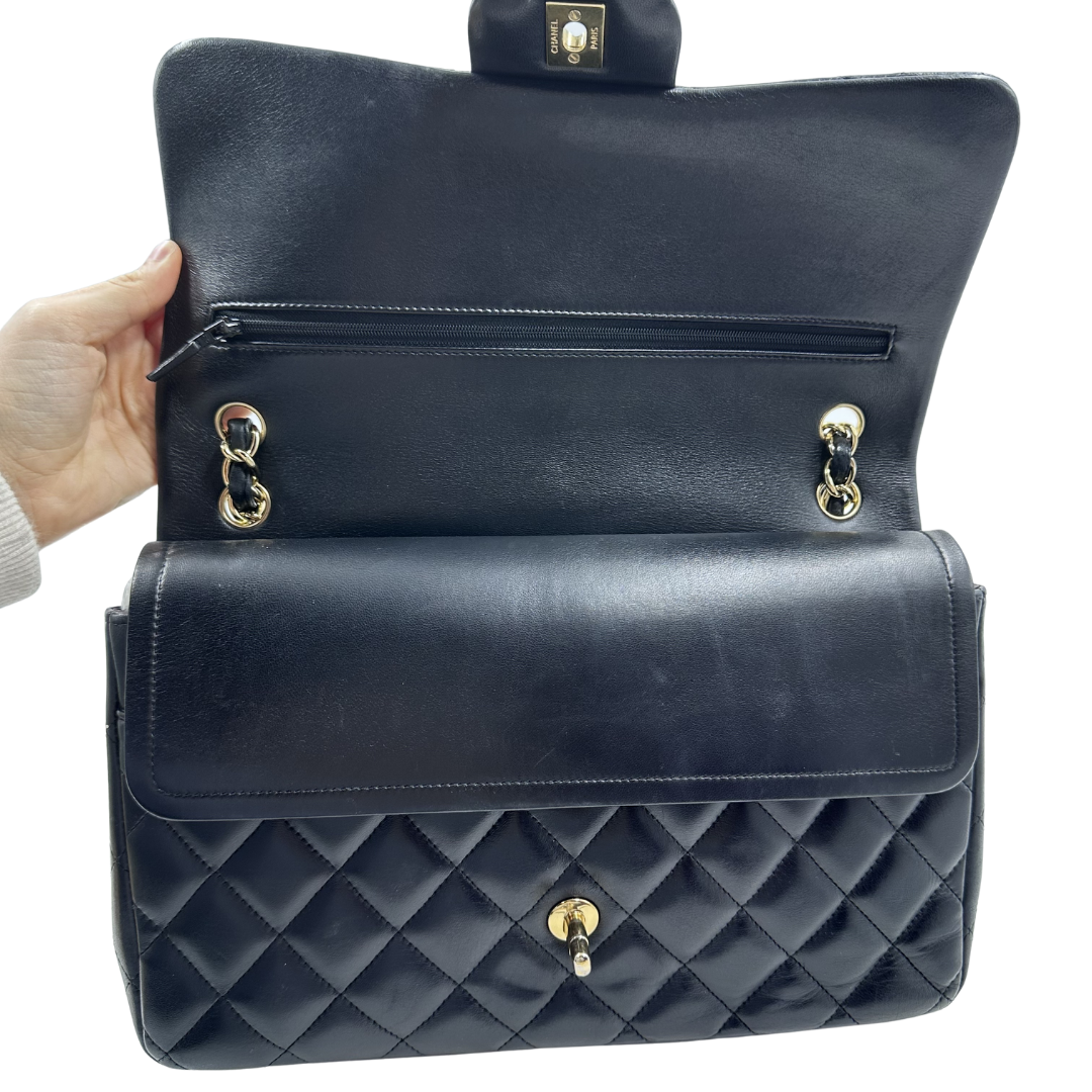 Chanel Classic Double Flap Jumbo Shoulder bag