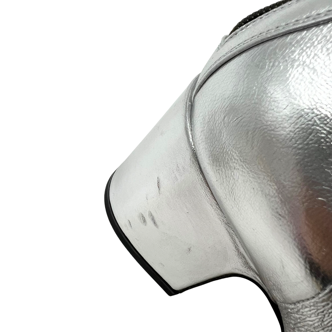 Nomasei 37 Silver Booties