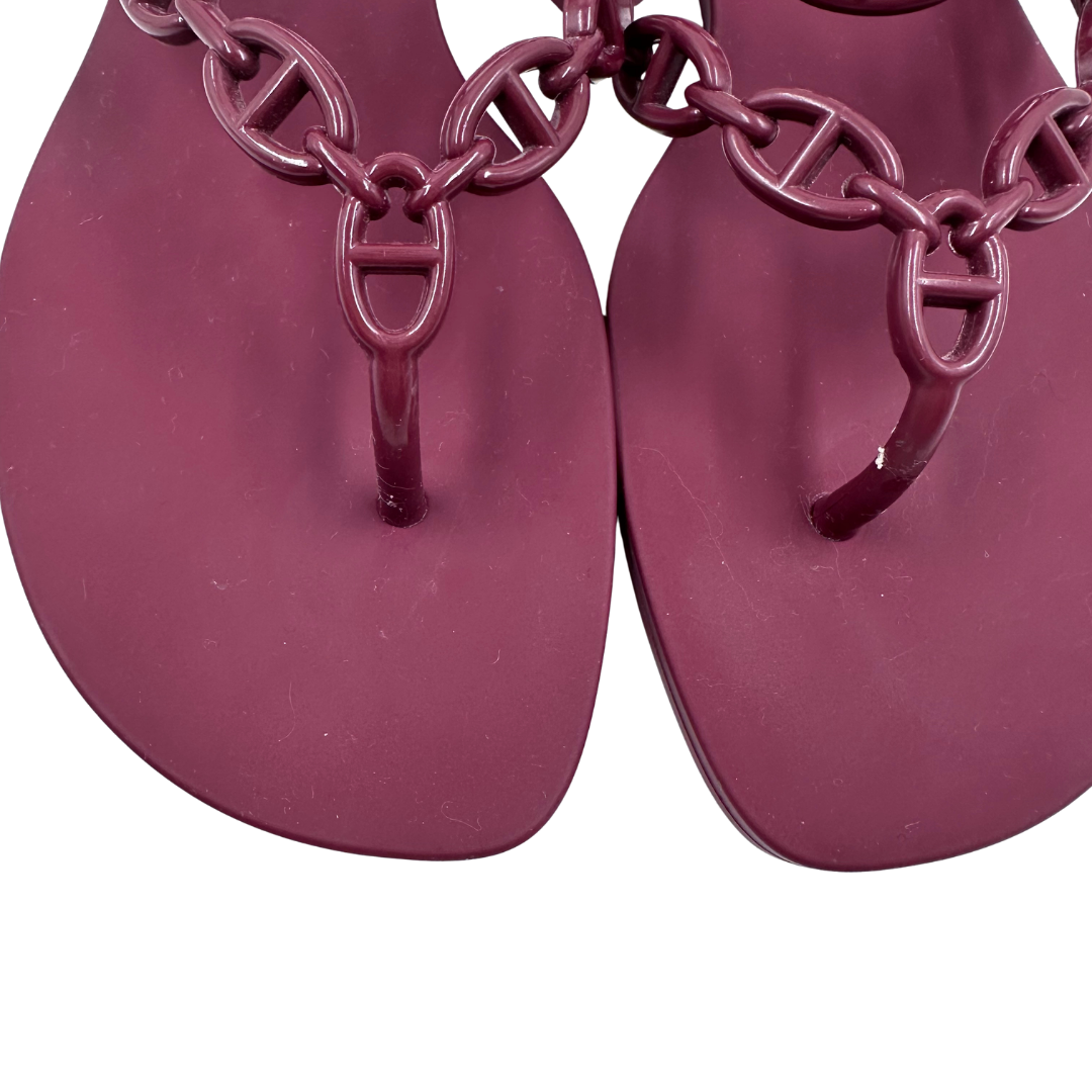 Hermes 40 Burgundy Island Chaîne d'Ancre Insignia Flip Flops