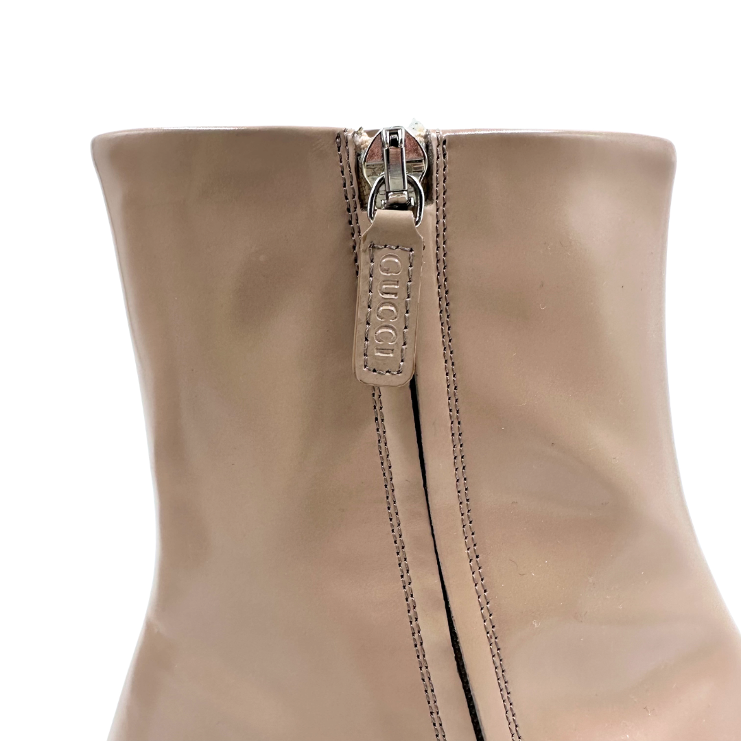 Gucci 39 Nude Boots