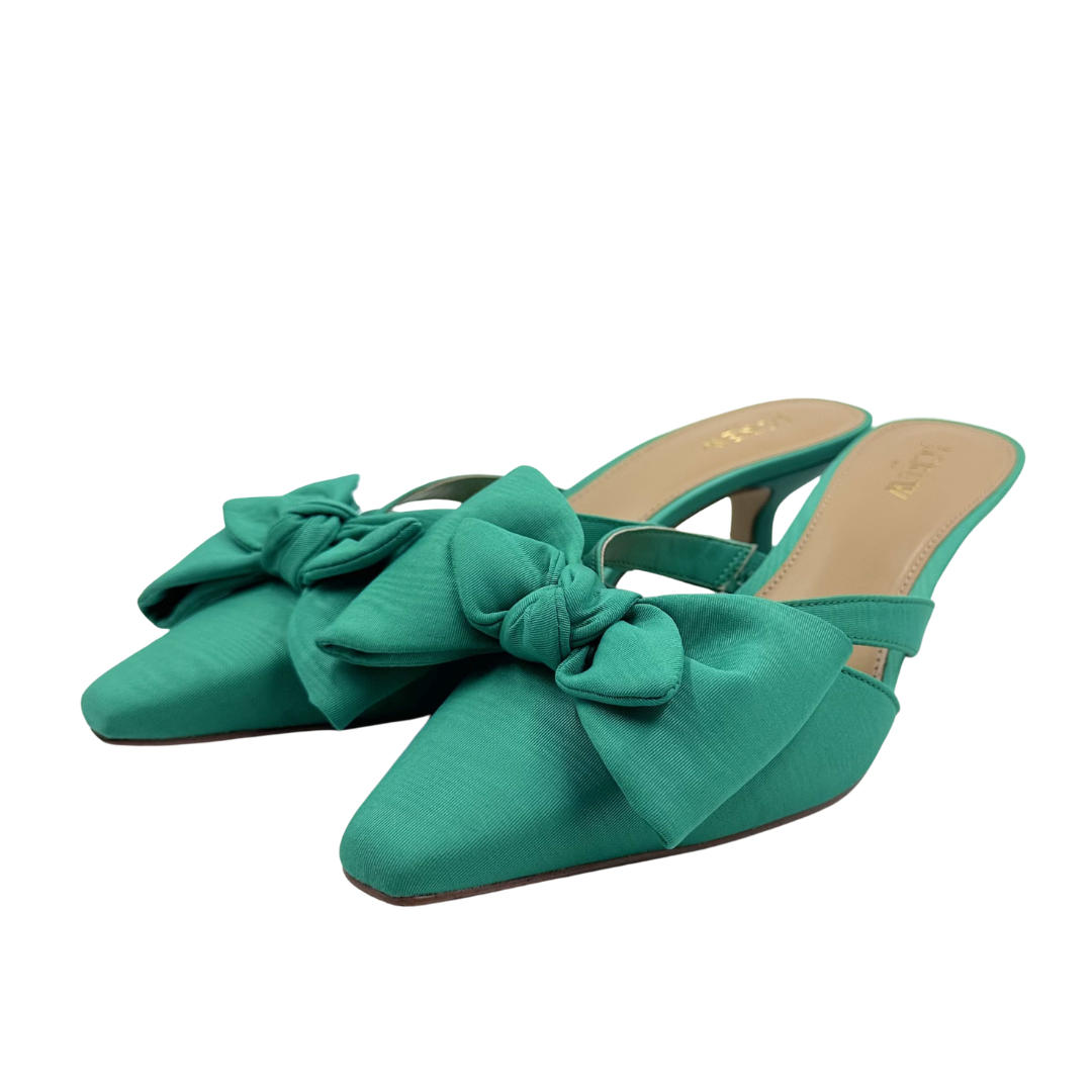 J Crew 9 Green Slides